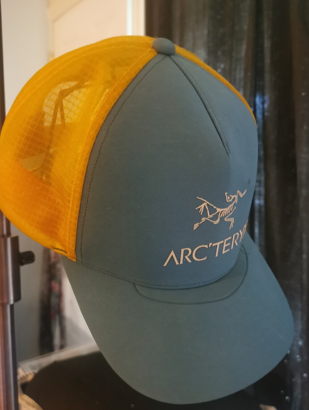 Arc'teryx Logo Trucker Hat Cap Astral Quantum Teal/Yellow/ Orange Snapback